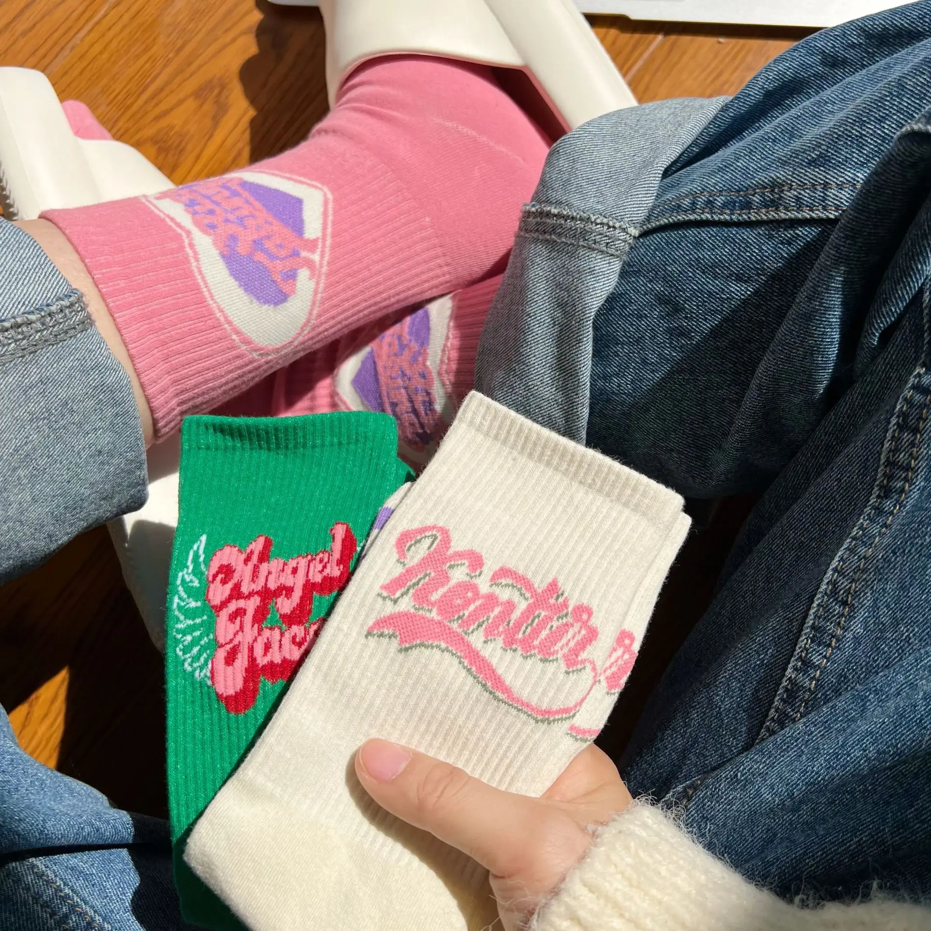 American vintage socks female Korean version of spring and summer long cotton female middle tube outside wear net red all take s