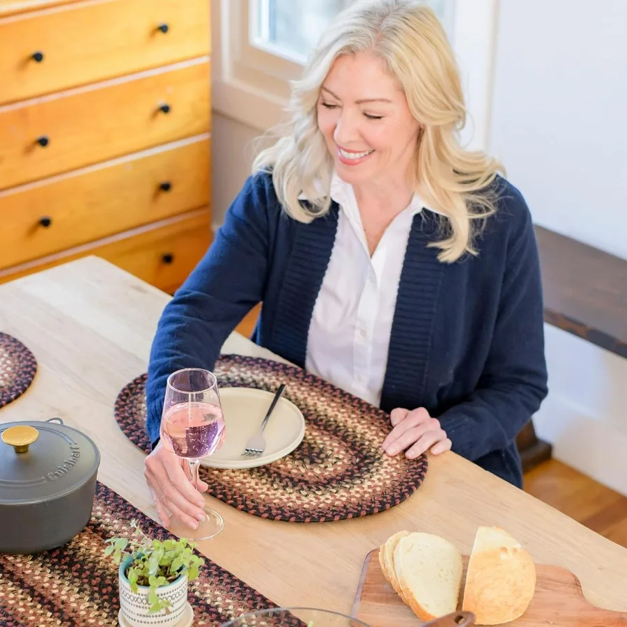 

Prescott Jute Braided Oval Placemats for Country Primitive Home Decor Set of 6 13x19 Inches Black and Red Table Mats with Vibra