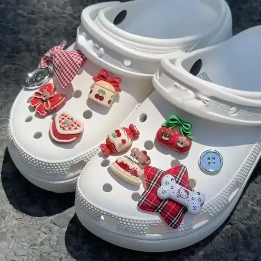 جديد لطيف كعكة الكرز ثقب الأحذية زهرة الملحقات القوس انفصال إكسسوارات أحذية هدايا الرجال والنساء