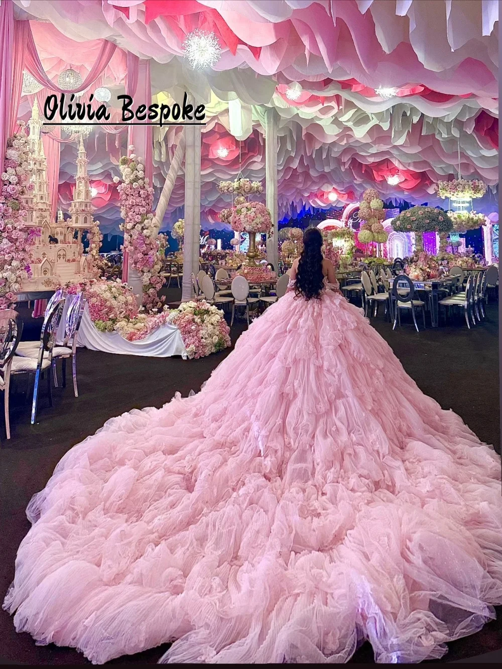 

Graceful Light Pink Beads Quinceanera Dresses Ball Gown Wedding Dress Mexican Birthday Dress Luxury 2026 Wedding Customized