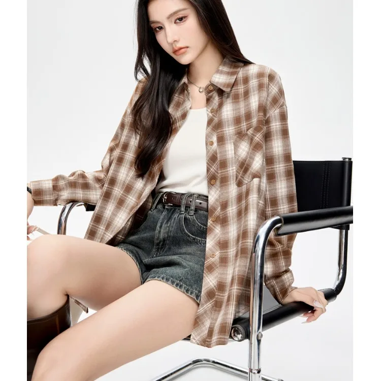 

Универсальная женская рубашка в клетку с длинным рукавом, свободного кроя, повседневного дизайна, весенне-осенняя верхняя одежда в стиле ретро, из смесового полиэстера.