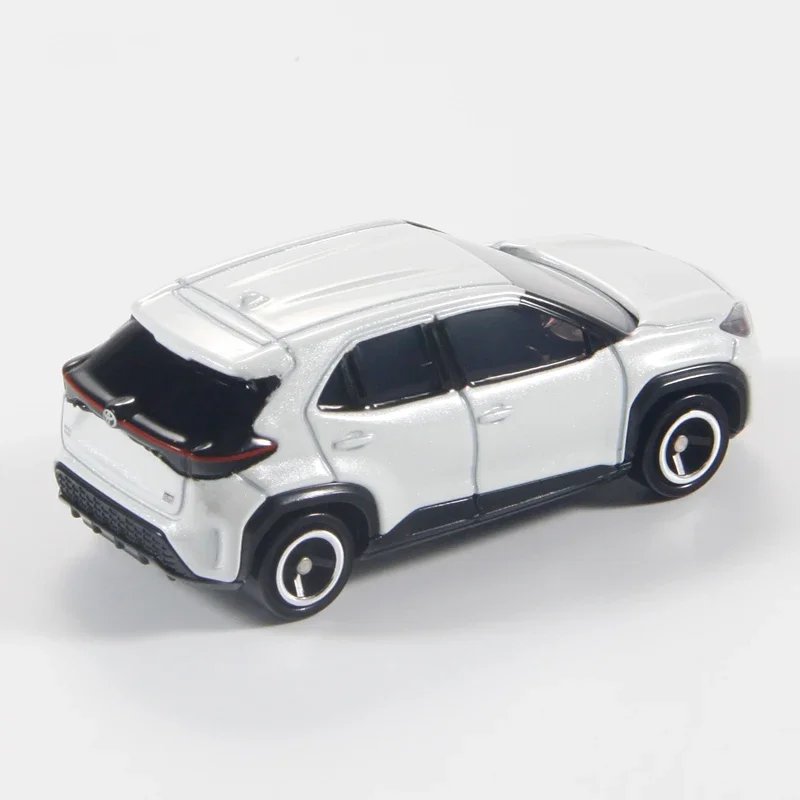 TAKARATOMY TOMICA-DieCasting Alloy Car Model, Toyota Yaris GR, Brinquedo Decorativo, Brinquedos de Presente do Dia das Crianças, No 102