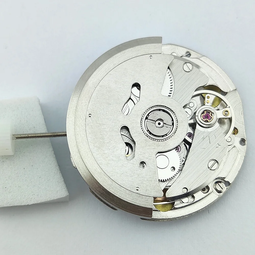 Il movimento cinese NH35 può sostituire il movimento giapponese NH35 alle 3 Calendario Movimento meccanico automatico ad alta precisione