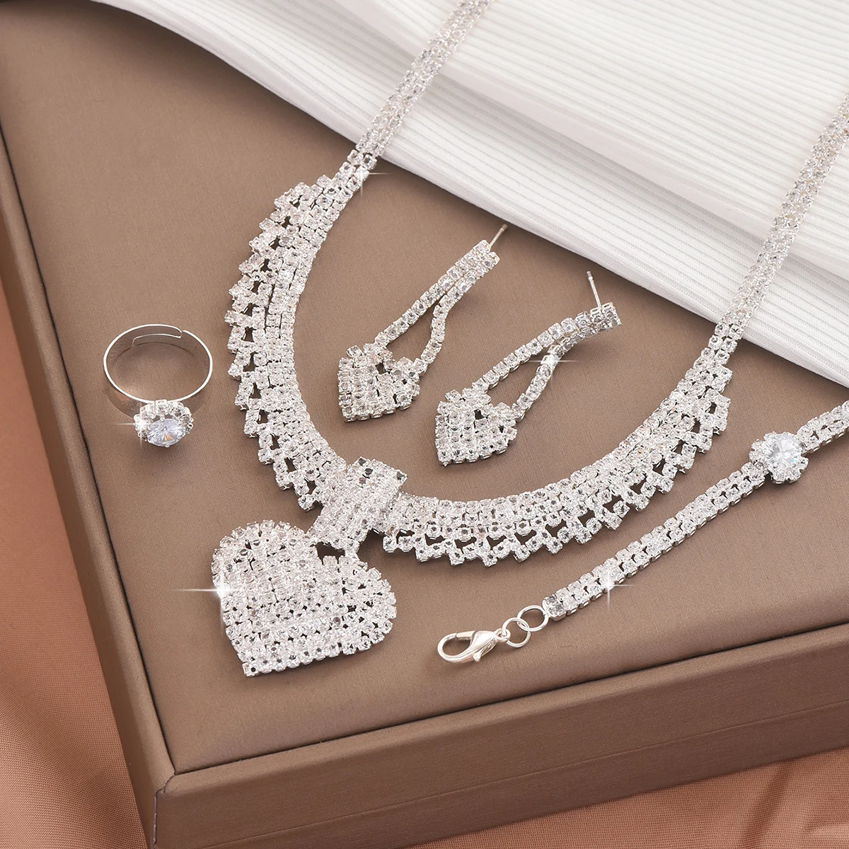 5 قطع أزياء المرأة الخوخ القلب قلادة، أقراط، أساور، خواتم، مجموعة مجوهرات مناسبة لحفلات الزفاف، الحفلات، هدايا المهرجان