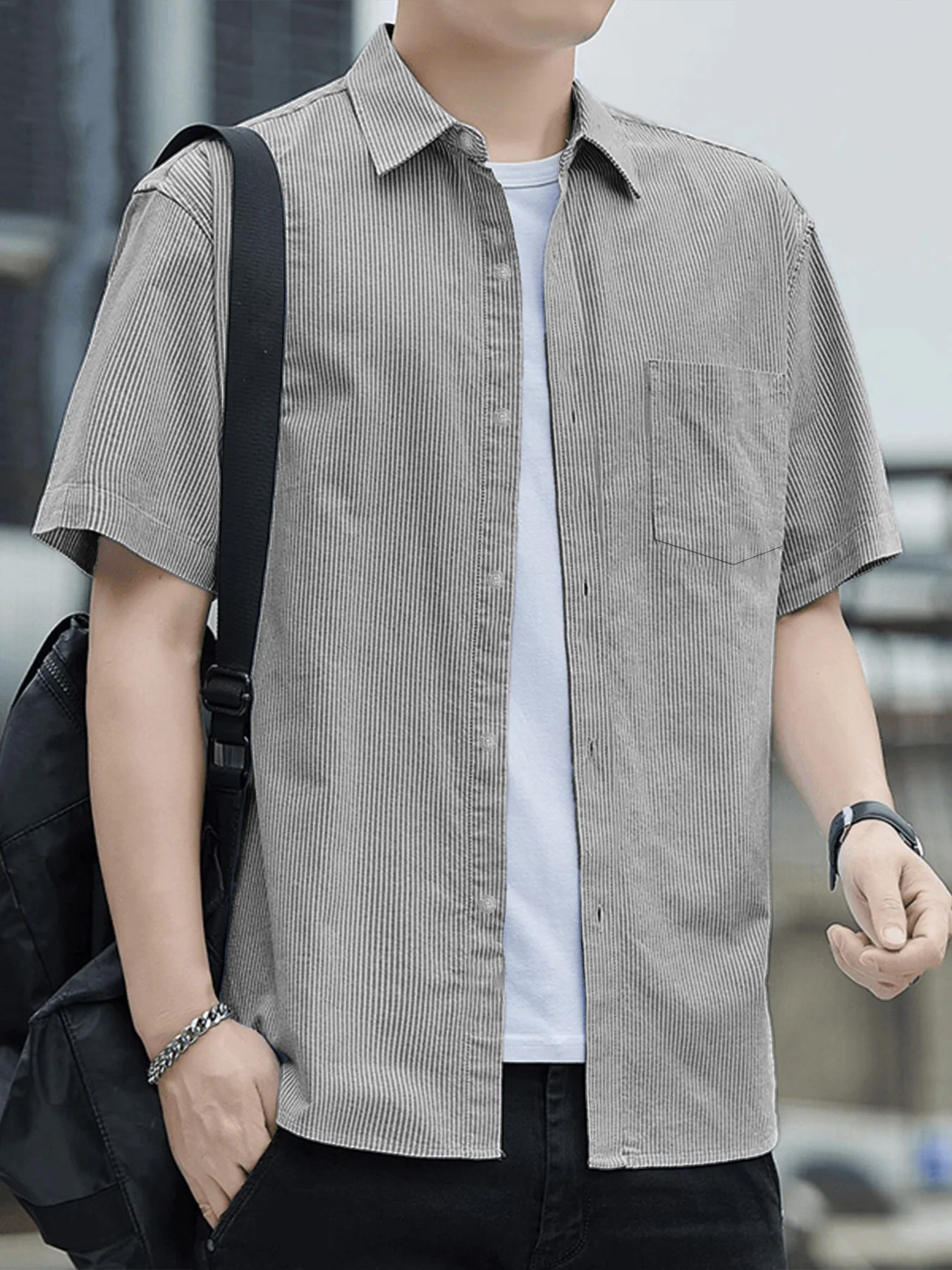 قميص رقيق مخطط بأكمام قصيرة، قميص رجالي عصري كاجوال بأكمام قصيرة لفصل الربيع والخريف