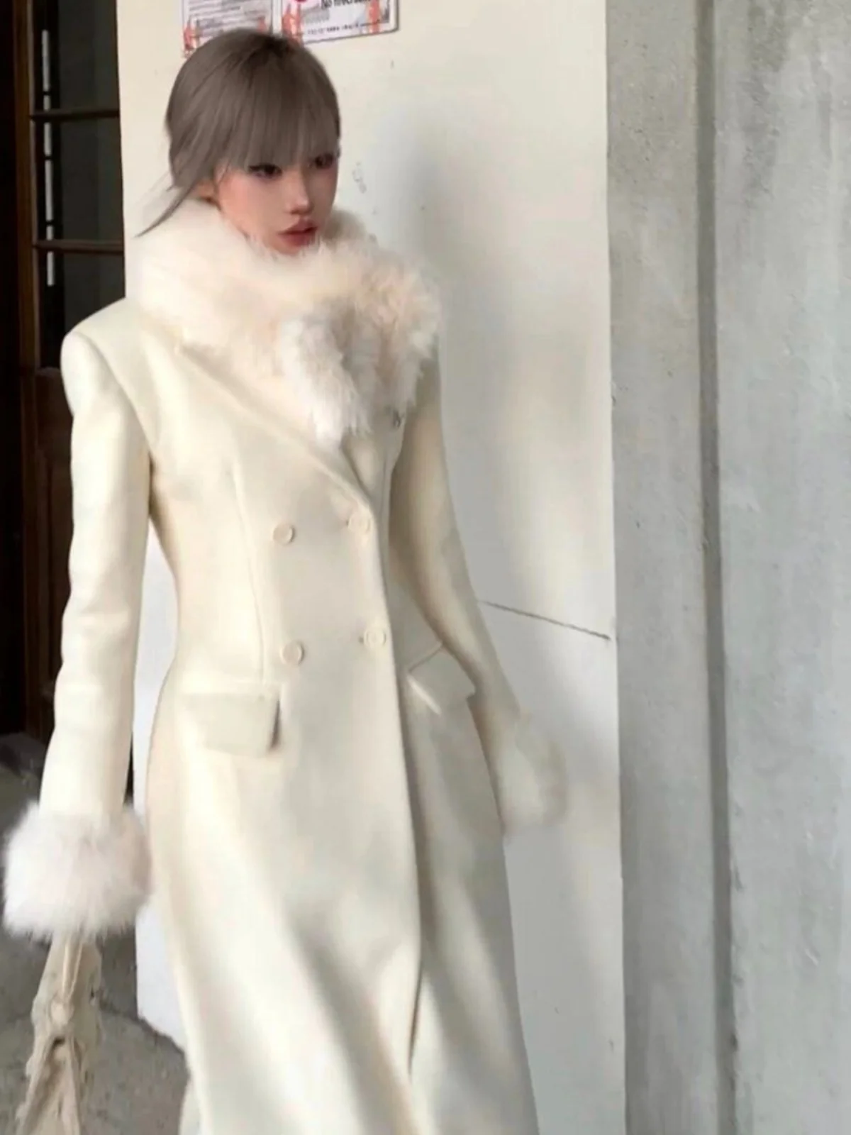 

Женское шерстяное пальто Ele Korean Sle средней длины с меховым воротником, утепленное, из полиэстера, однобортное, однотонное