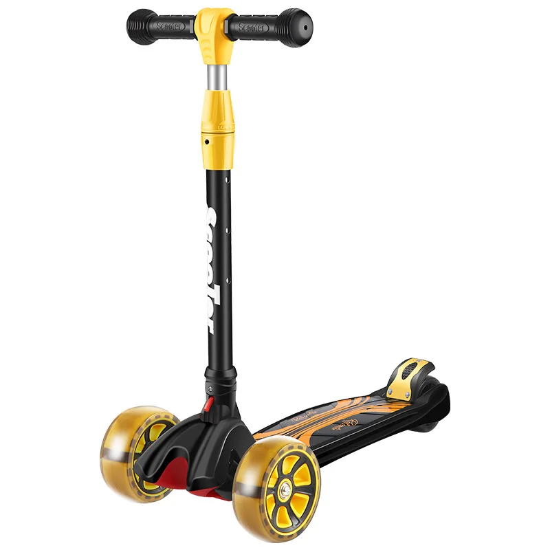 Four-wheel children's scooter wheels, flashing wheels, anti-rollover scooters for ages 2-14 for men and women