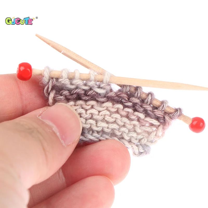 1/12 Miniature Dollhouse Simulation Thick Knitted Sweater Model DIY Knitting Wool Decorative Doll House Ornament Accessories