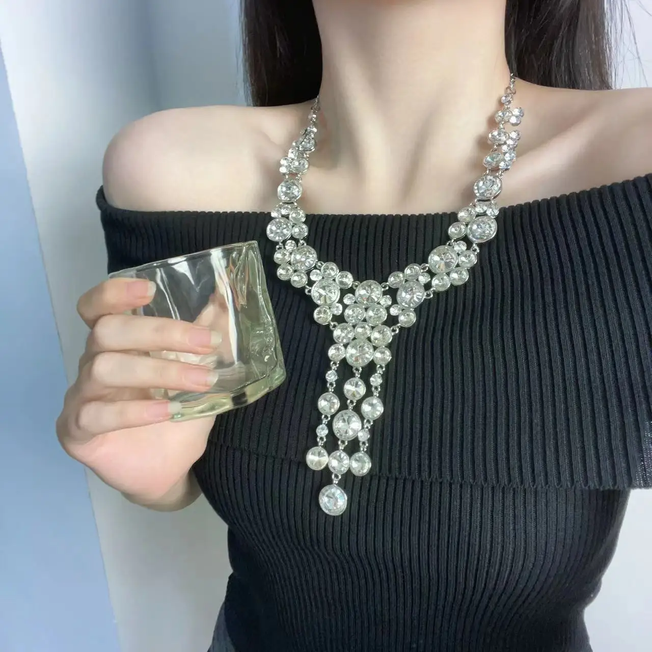

New Oversized Glass Crystals Elliptic Cut White Color Luxury Handmade Necklace for Women Simple Shiny Wedding Party Jewelry