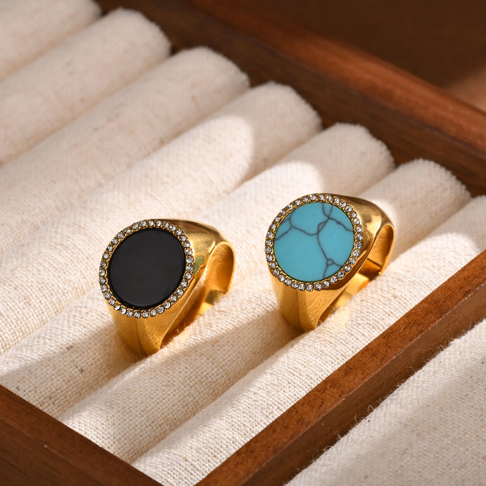

Natural Stone Round Ring for Men Boys,Gold Color Stainless Steel Pinky Ring Tail Ring,Zircon Edge Luxury Wedding Ring