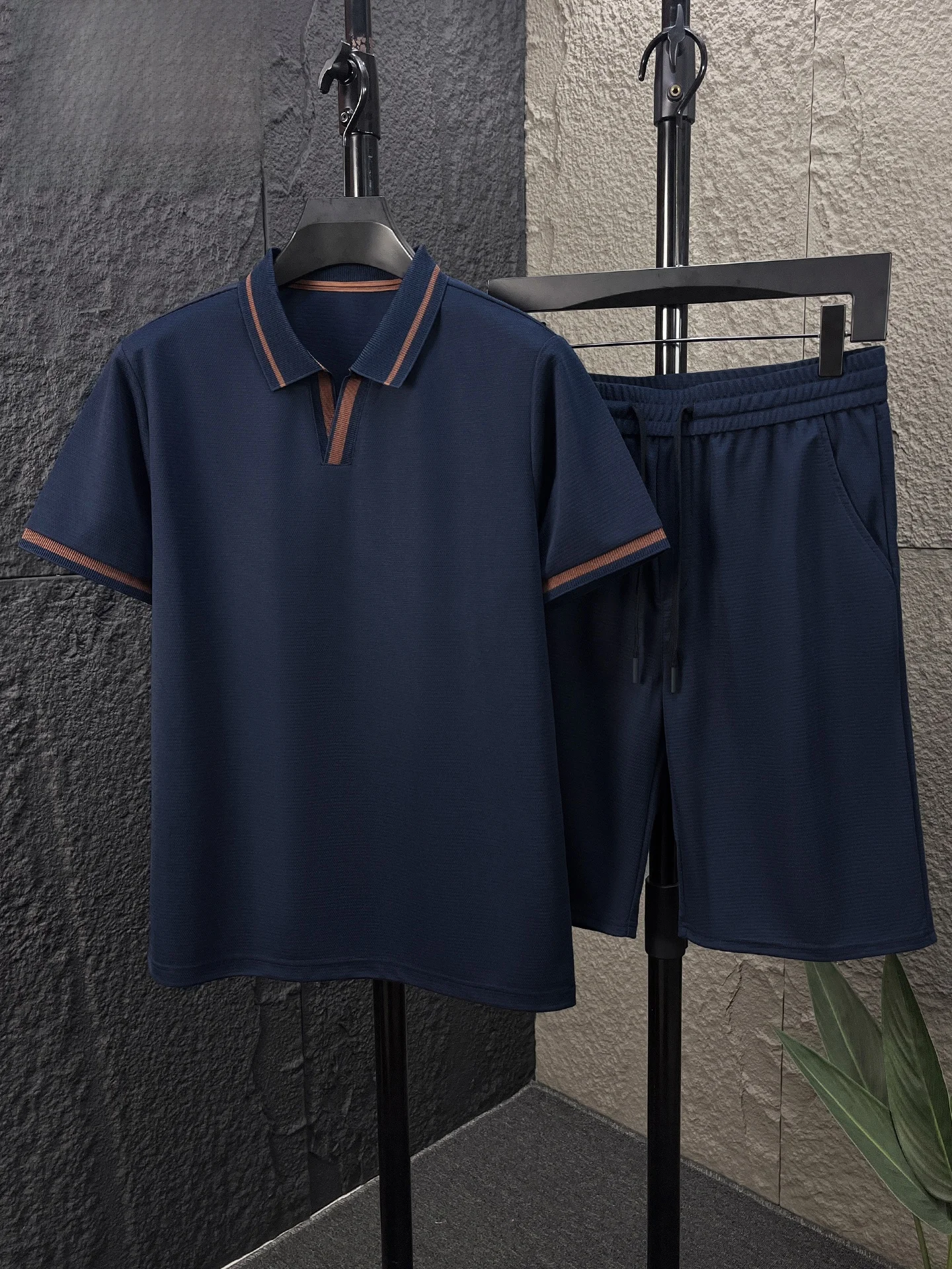 Conjunto de Camisa  Casual Esportiva de Manga Curta e Calções TUCANO para Homens, Coleção de Verão, Mistura de Poliéster ...