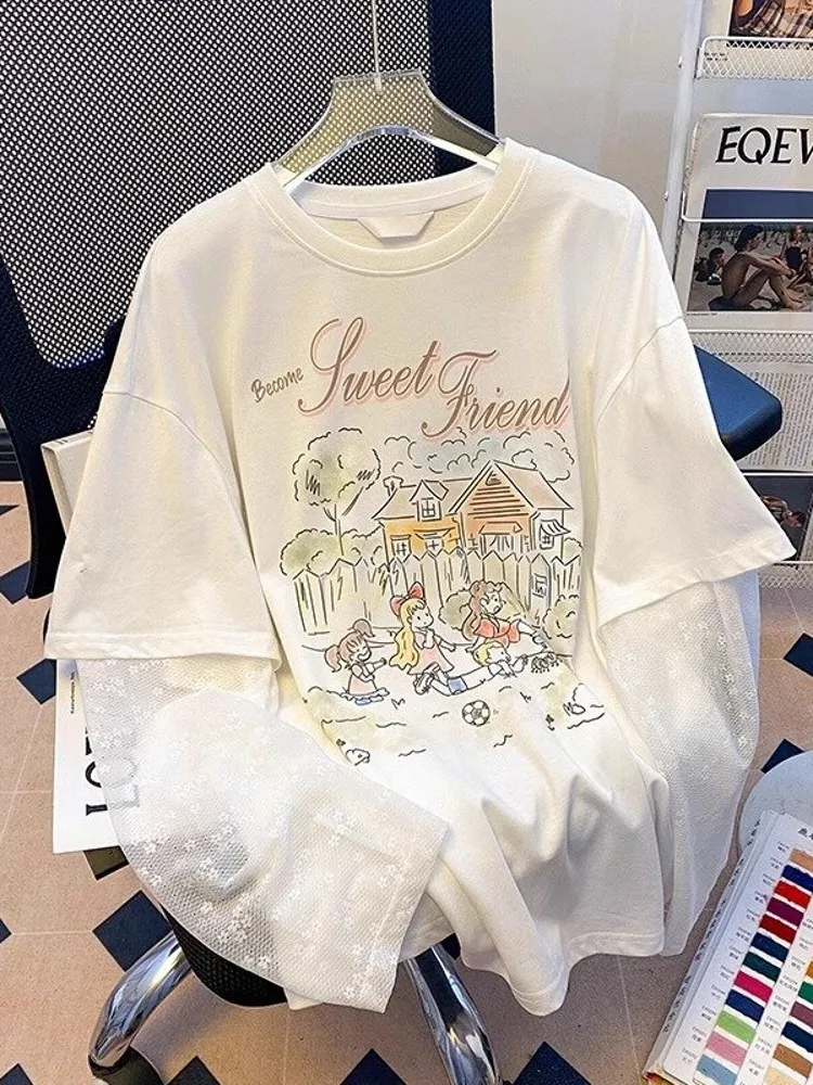 

Женская футболка с кружевными вставками и свободным кроем, летняя новинка, модная корейская версия с принтом и мультяшным текстовым узором