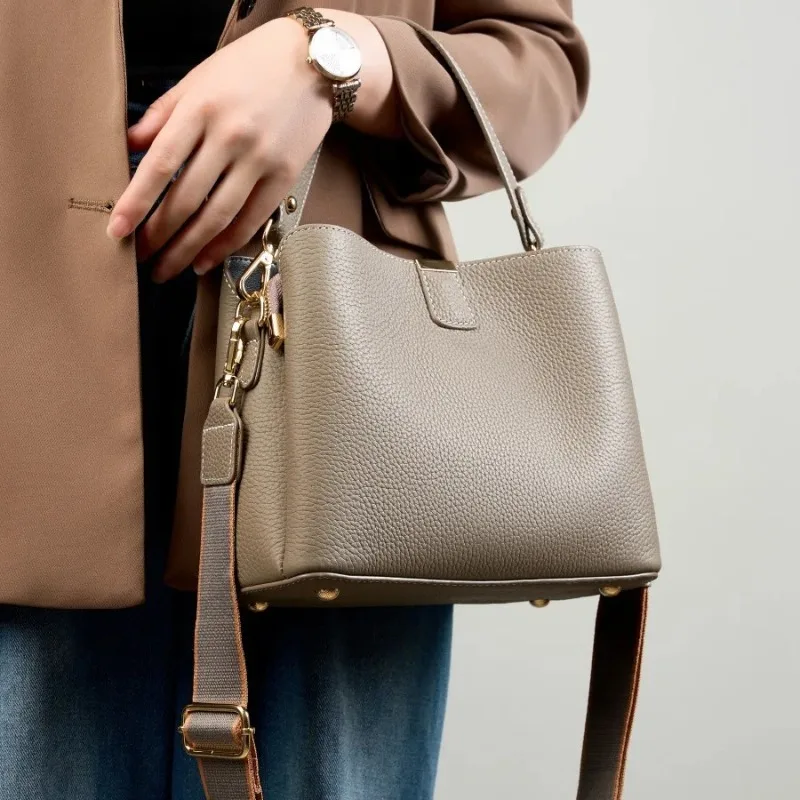 

Genuine Leather Women's Bag Luxury Designer Shoulder Bag Large Capacity Cowhide Handbags High Quality Women Crossbody Bags
