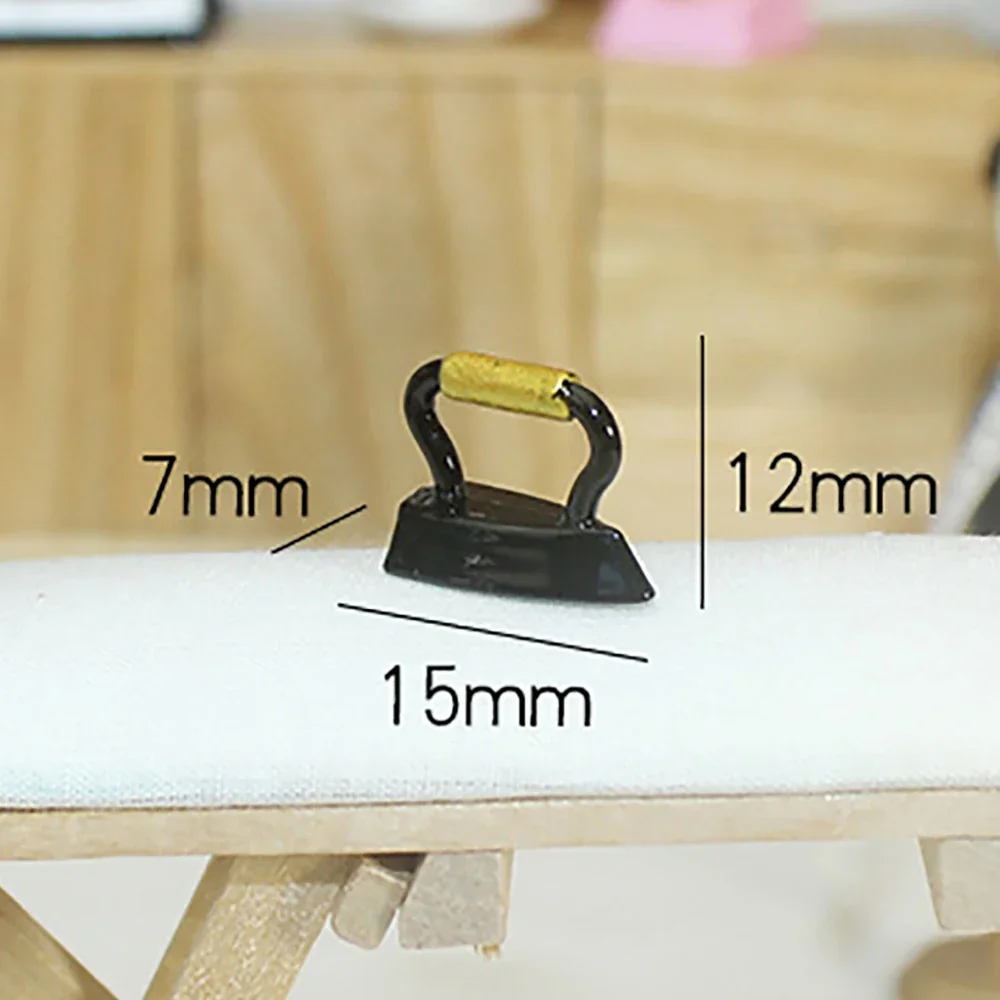 1/12 Doll House Miniature Alloy Sream Iron Simulation Sewing Model Toys for Mini Decoration Dollhouse Accessories