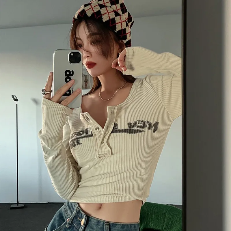 Y2kเสื้อยืดแขนยาวถักBottomingเสื้อผู้หญิงฤดูใบไม้ร่วง/ฤดูหนาว 2022 สินค้าใหม่กระชับสั้นด้านในเสื้อแขนยาว