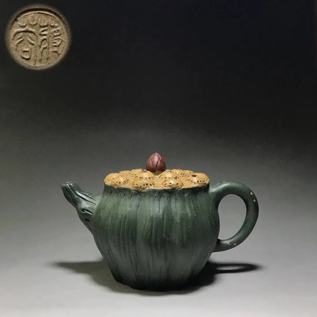 

Chinese Yixing Zisha Clay Handmade Exquisite Teapot 500C