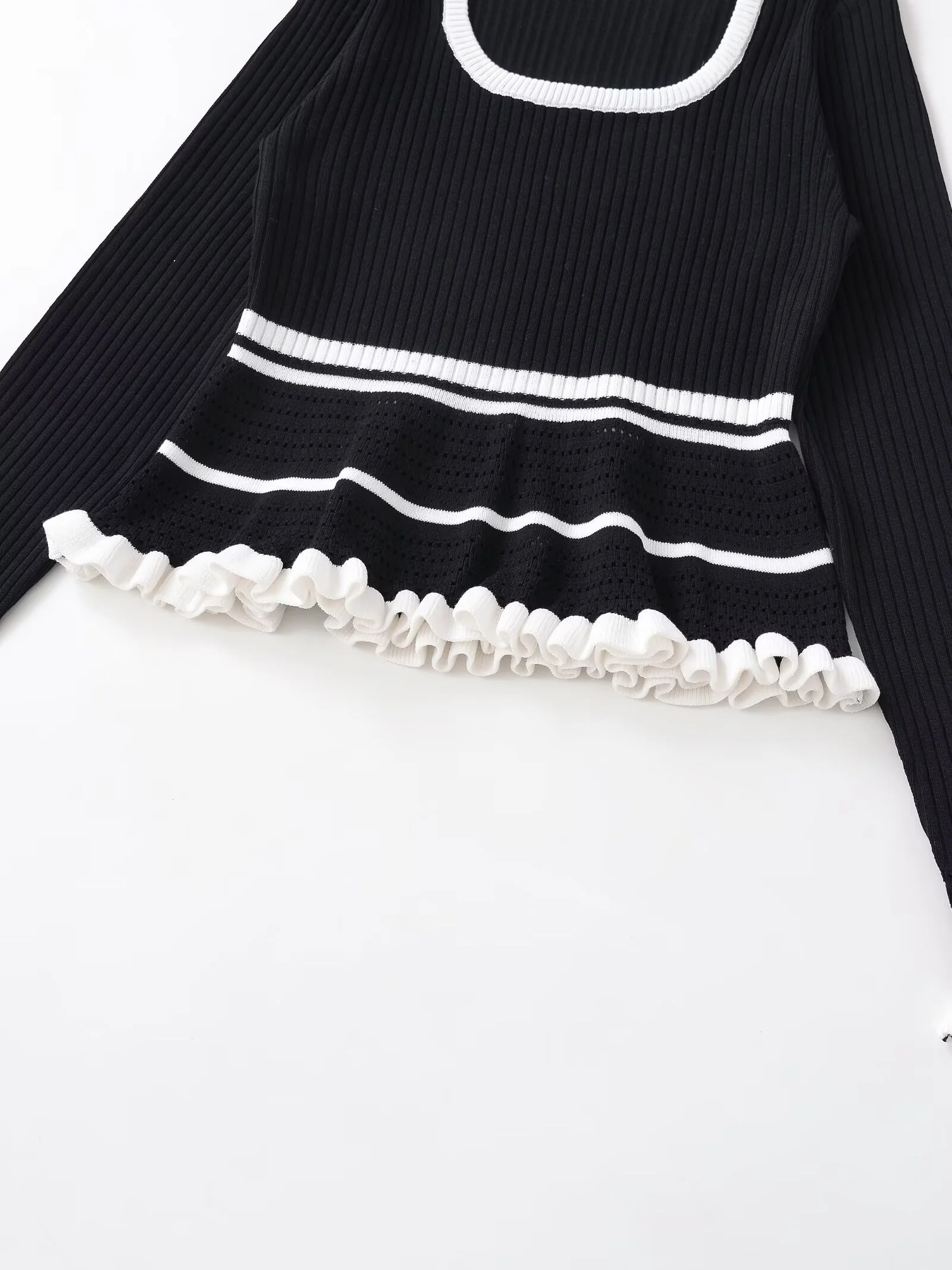 2025 Winter New Women's Fashionable Simple Color Block Slim Fit U-Neck Casual Long Sleeve Knitted Patchwork T-Shirt