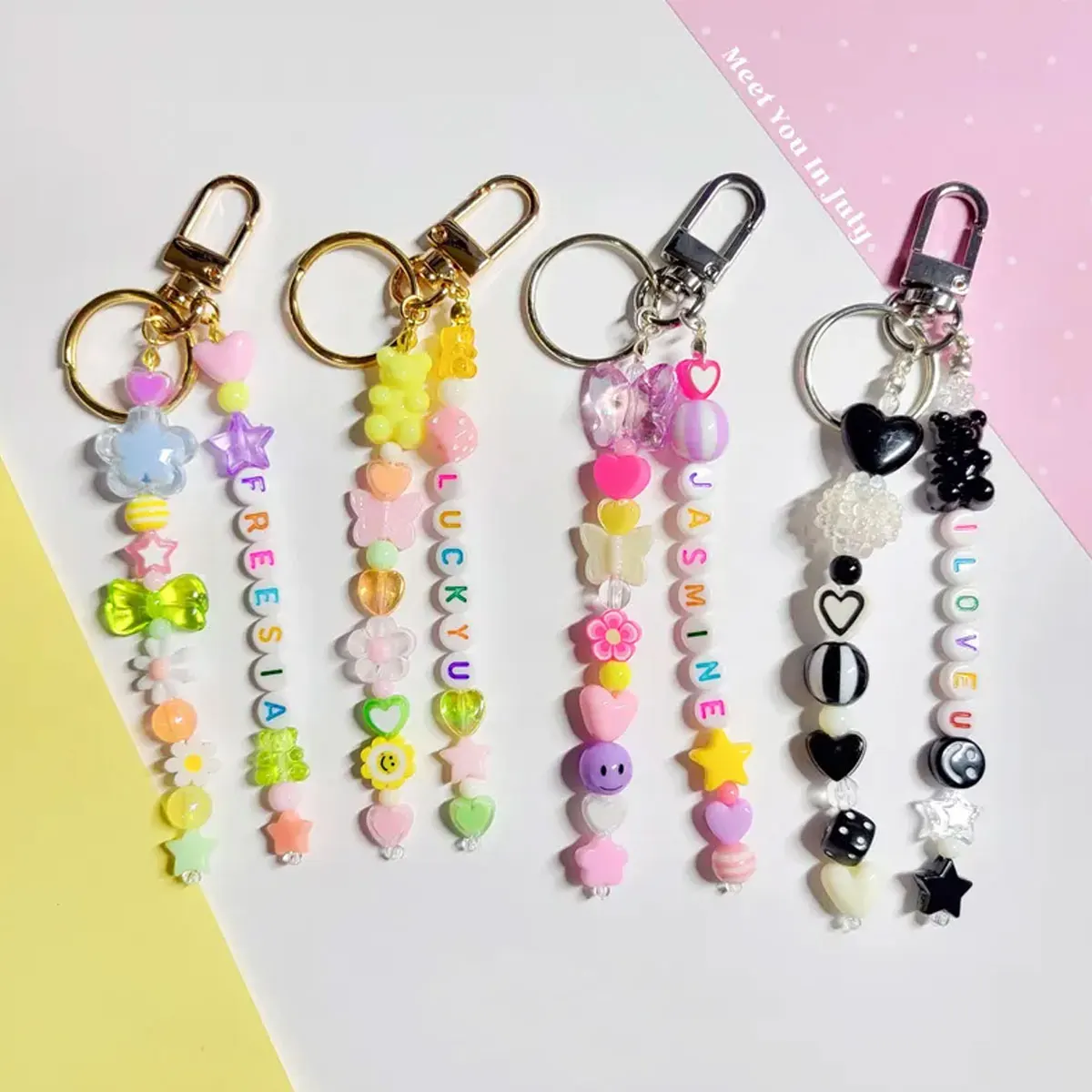 1 piece of personalized beaded keychain, personalized colorful and fashionable keychain, friendship gift, Christmas gift