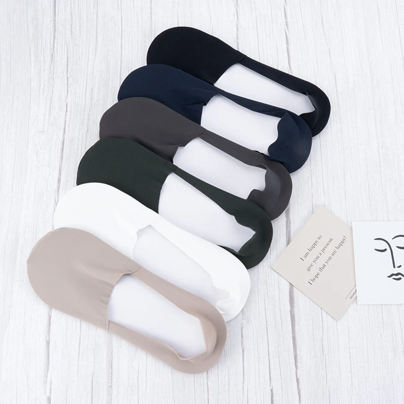 

3 Pairs Summer Men Ice Silk Invisible Socks Set Low Cut Breathable Casual Solid Short Non-Slip Silicone Black No Show Socks Gift