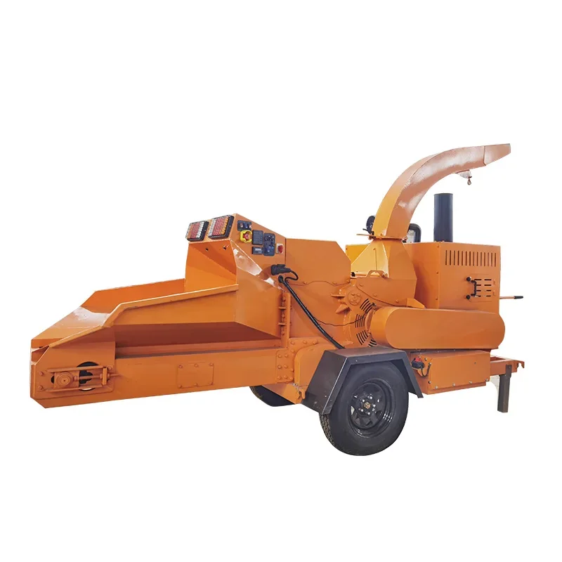 Best Selling Eco-friendly Wood Crusher Saw Dust Machine Mobile Diesel Motor Street Greening Chipper Garden Branch Crusher