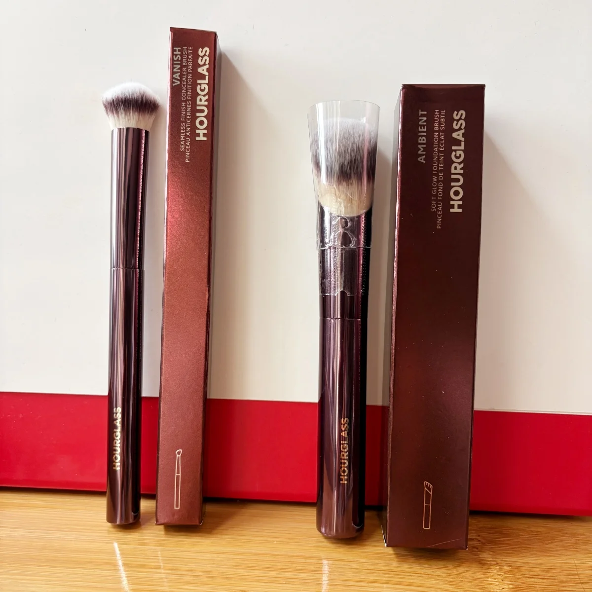 Hourglass Ambient Complexion Brush Set 2pcs Soft Glow Foundation Concealer Makeup Brushes Kit for Seamless Finish