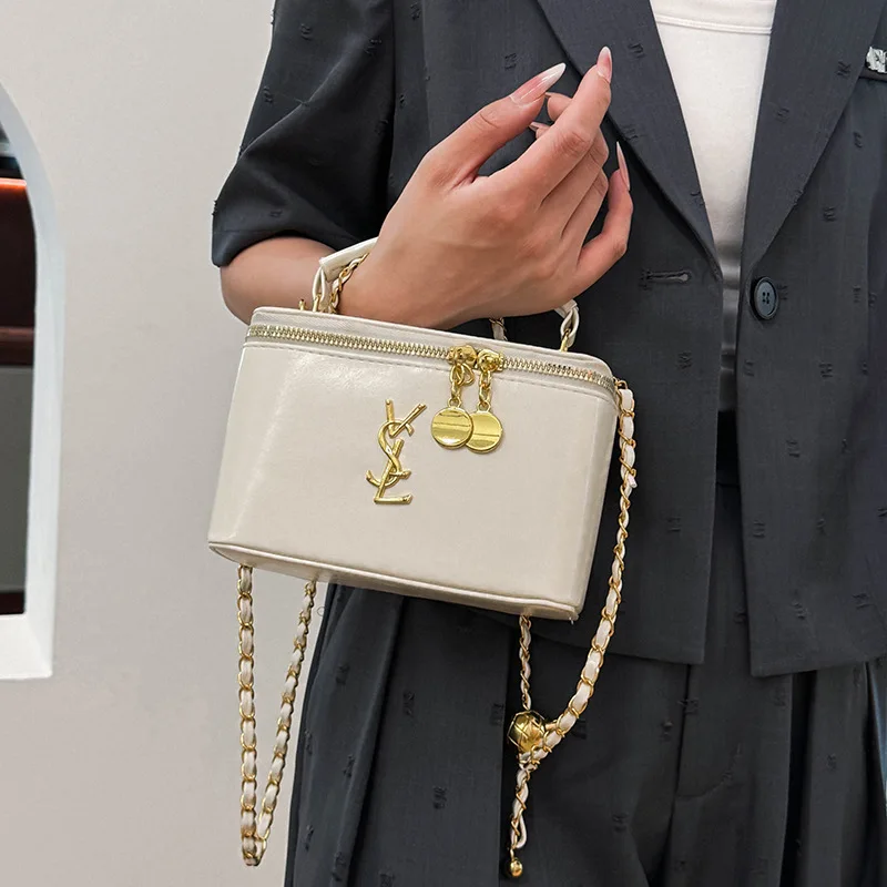 حقيبة صندوقية على طراز YSL للسيدات لعام 2025، محفظة كتف كروس مبطنة، حقيبة مربعة صغيرة بحزام سلسلة فاخرة #4