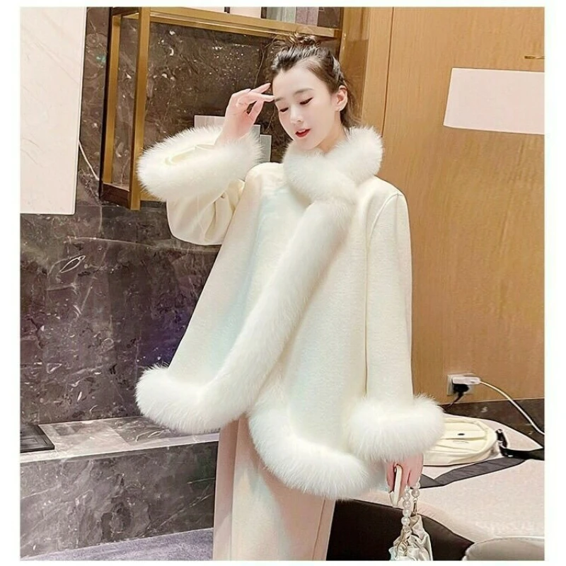 New Fashion Socialite Style Faux Fox Fur Mid-length Single-breasted Coat 2026 Winter Women Wool Woolen Cape Thickened Outerwear