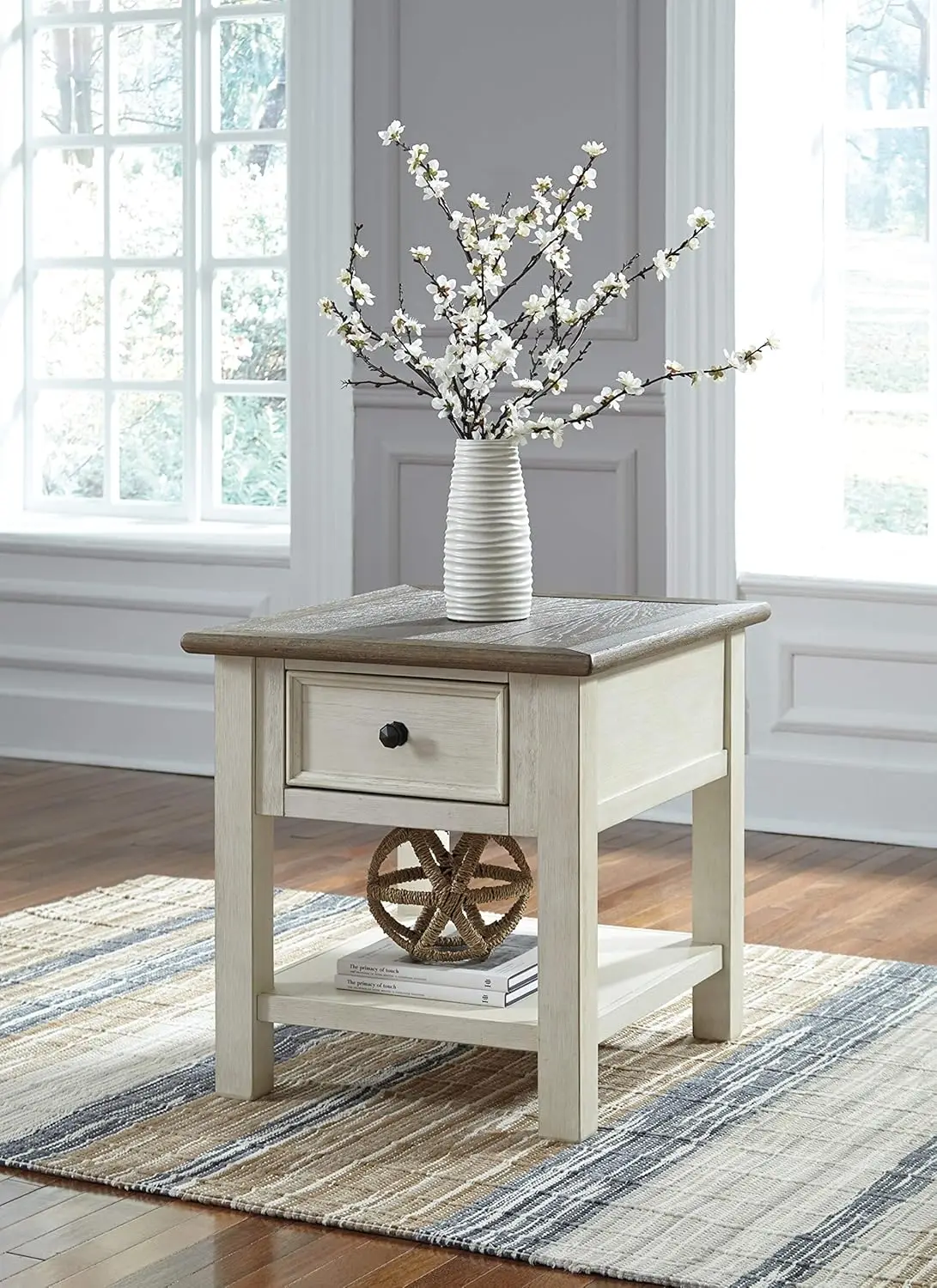 Signature Design by Ashley Bolanburg Farmhouse Square Two Tone End Table, Antique Cream