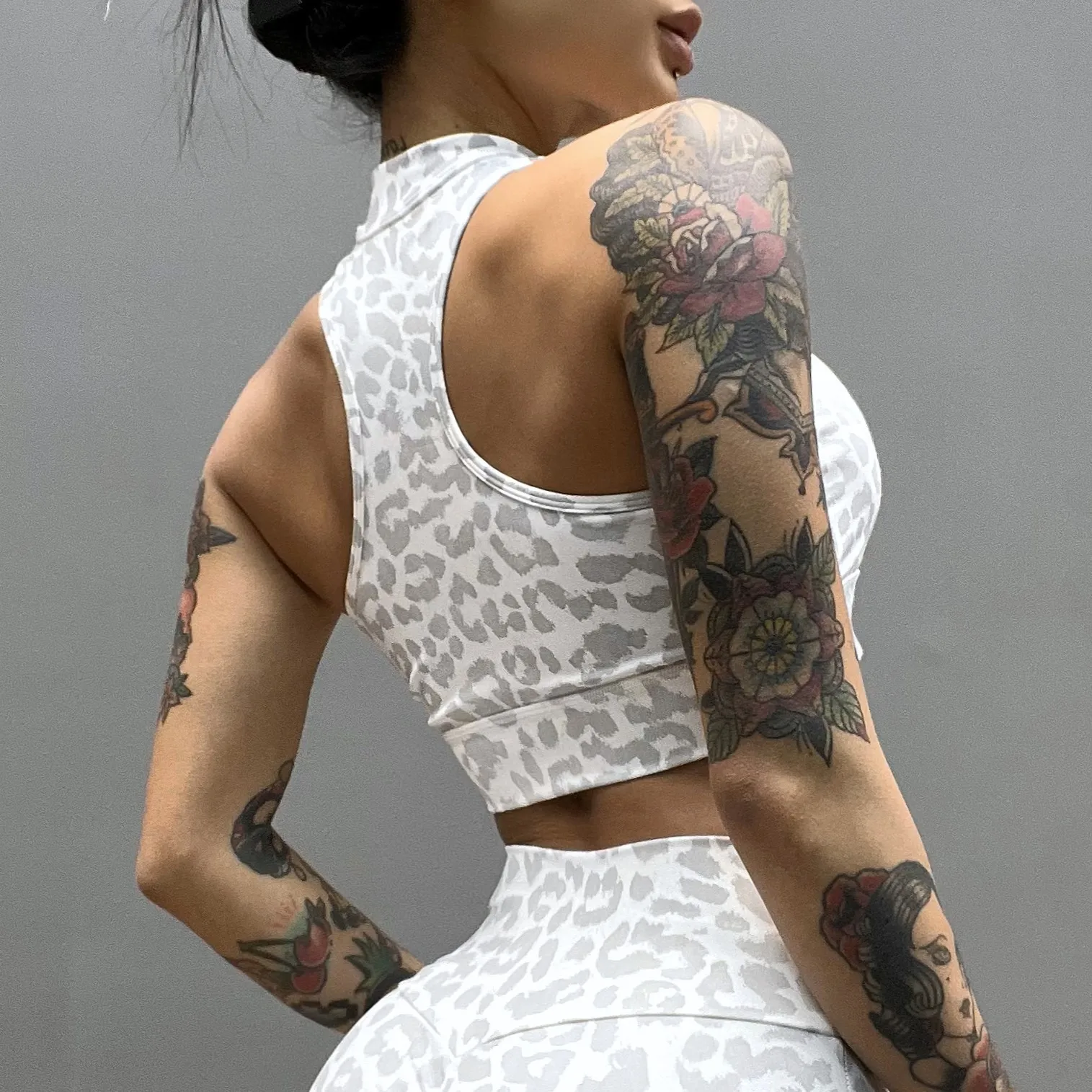 ليوبارد طباعة اللياقة البدنية اليوغا الرياضة الصدرية سترة الإناث مثير مطاطا تنفس سستة عالية القوة صدمة برهان #4