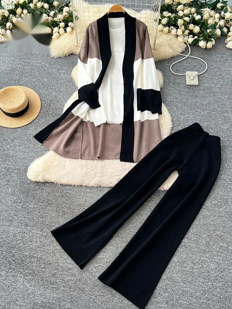 

Зимний вязаный комплект Homerwear из трех предметов 2025: теплый длинный кардиган + майка + широкие брюки с принтом, повседневный костюм