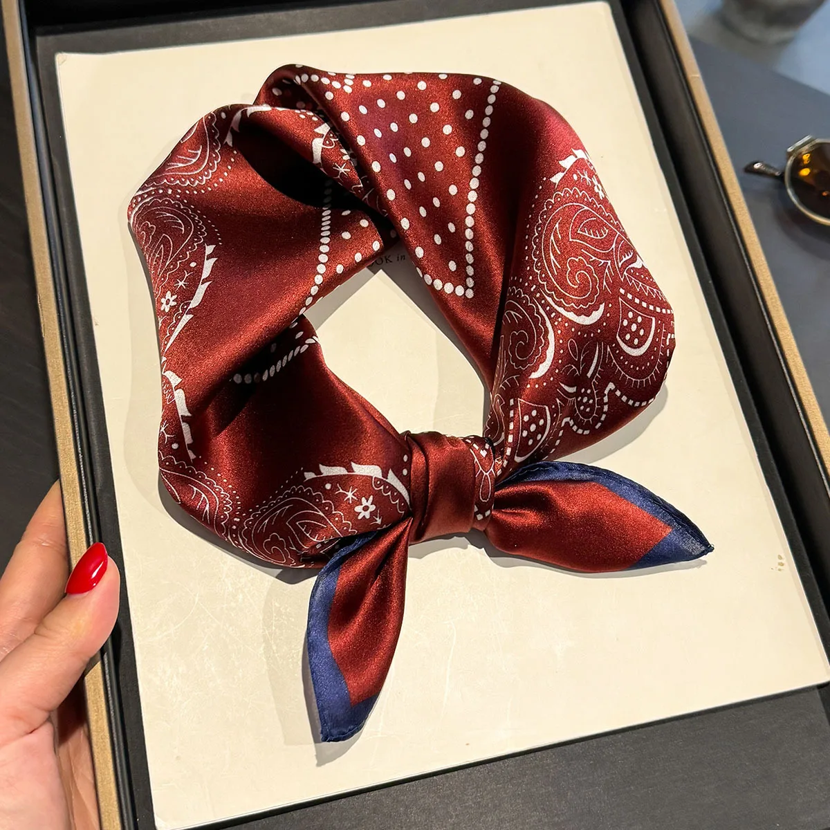 New 100% Pure Silk Scarf Women Luxury Bandana Versatile Neckerchief Headkerchief Pashmina Poncho Hijab Mulberry Silk Shawl Wrap