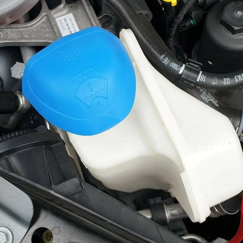 1PC water bottle cover suitable for Skoda windshield cleaning fluid tank spray bottle cover 6V0955485, 000096706