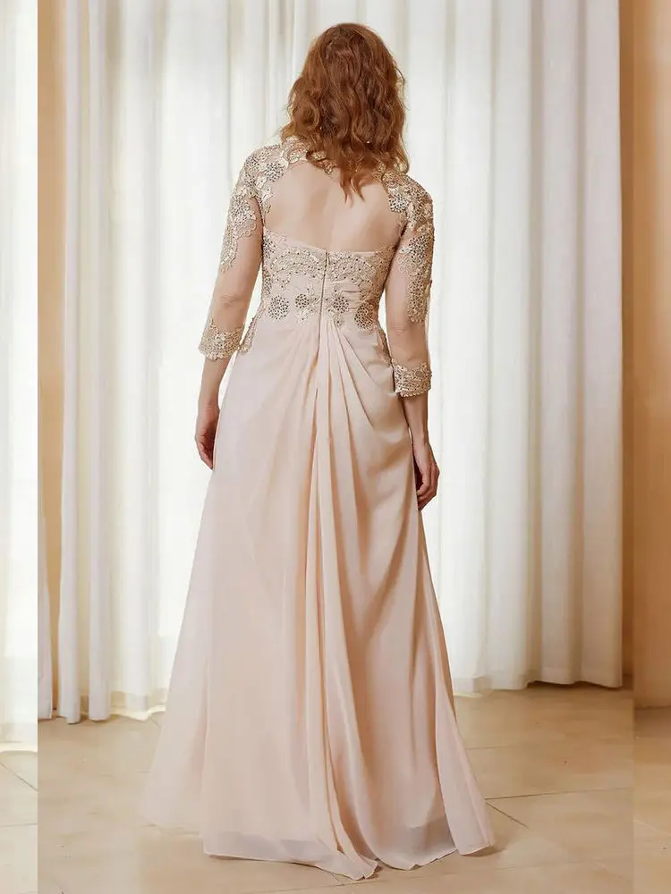 Vestido de gasa de encaje con cuentas y escote corazón