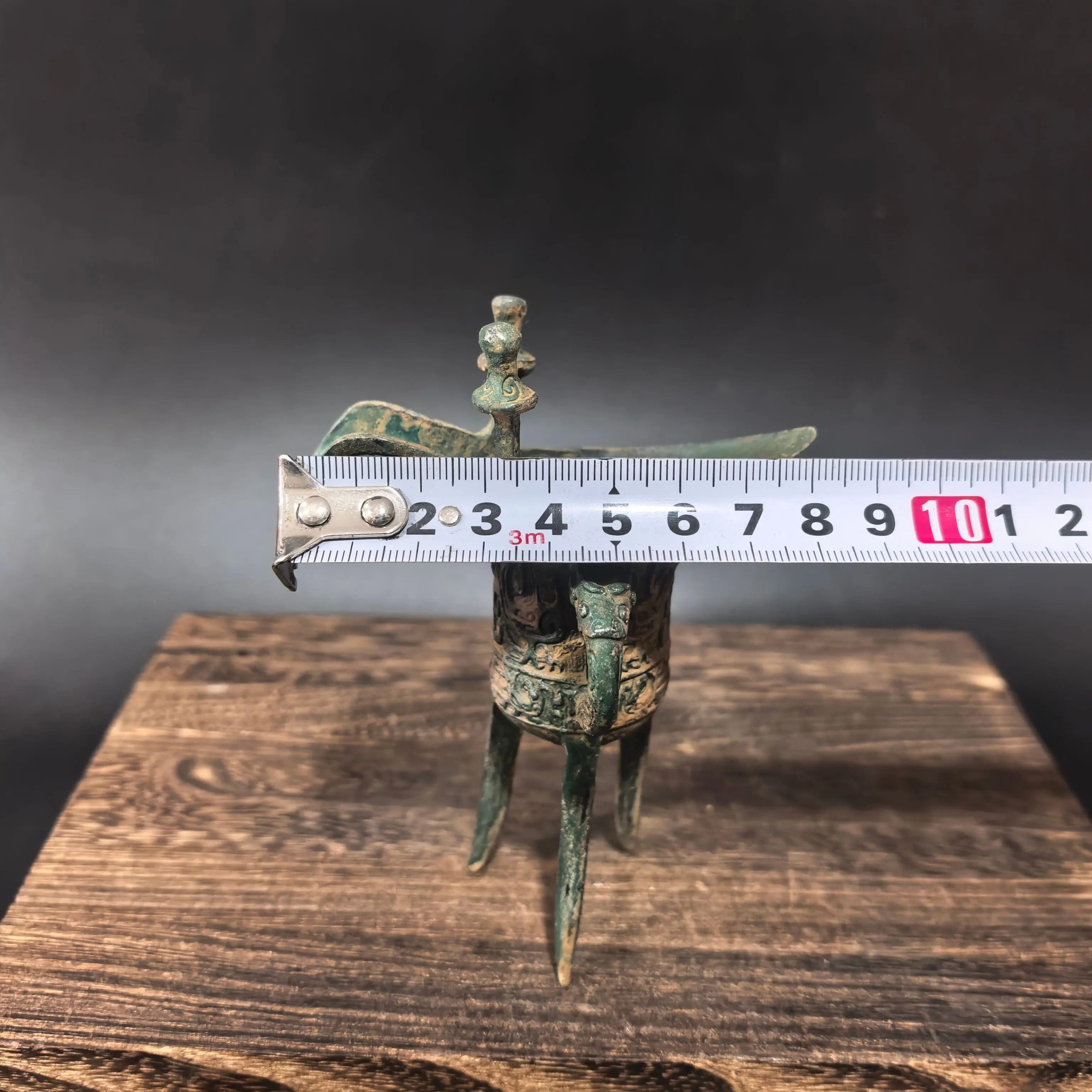 Retro pulp green rust Western Zhou phoenix bird pattern tripod jazz cup ancient wine bottle wine set bronze bogu frame ornament