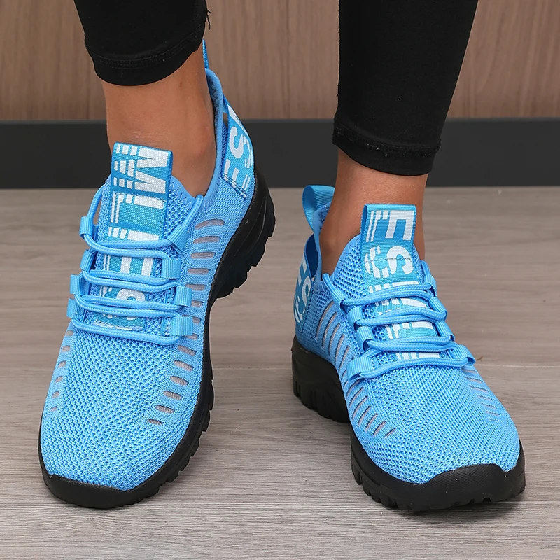 

Women's Fashion Mesh Shoes 2025 New Trendy Design Breathable Cool Comfortable Anti Slip Sole Outdoor Walking Flat Lace Up Shoes