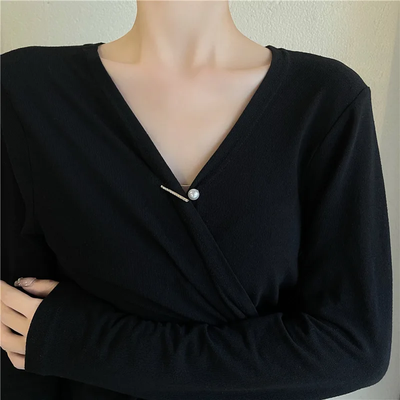 Anti-slip Brooch Low Neckline Shawl Clip Chest Button Corsage Waistline Pin Ornament Buckle Dress Accessory Badge Breastpin Gift