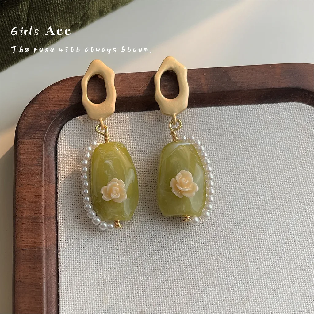 الأقراط الخضراء التدرج الطازجة الحلو 2025 حار بيع بالجملة الجنية عطلة زهرة الأقراط