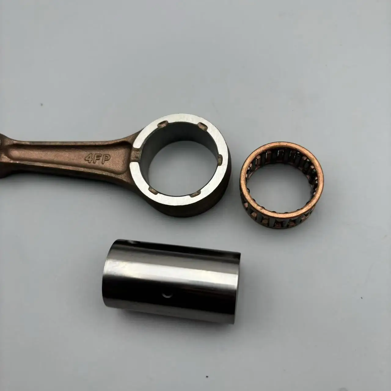 Motorcycle Crankshaft Connecting Rod Is Suitable for Yamaha Jym150 Srz Srv Sr250Ytm225 Yfm/Yfb250 Tt225 Xt225 Ttr225 Tw225 Crankshaft Connecting Rod Engine Crankshaft