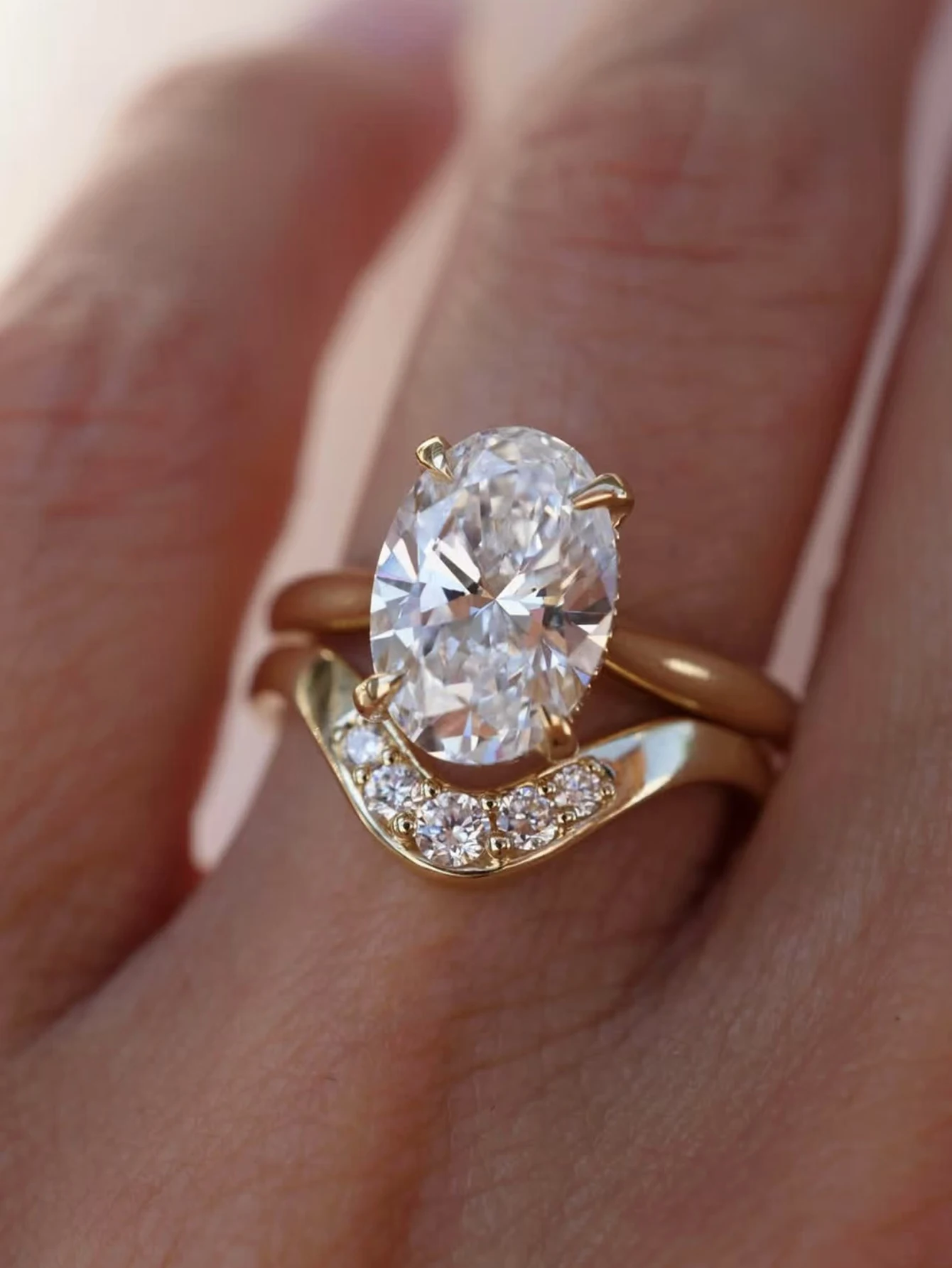 S925 فضة البيضاوي 4.5CT مويسانيتي خاتم مجموعة غرامة مجوهرات مطلية بالذهب 18 كيلو مناسبة لتقديم هدية عيد ميلاد