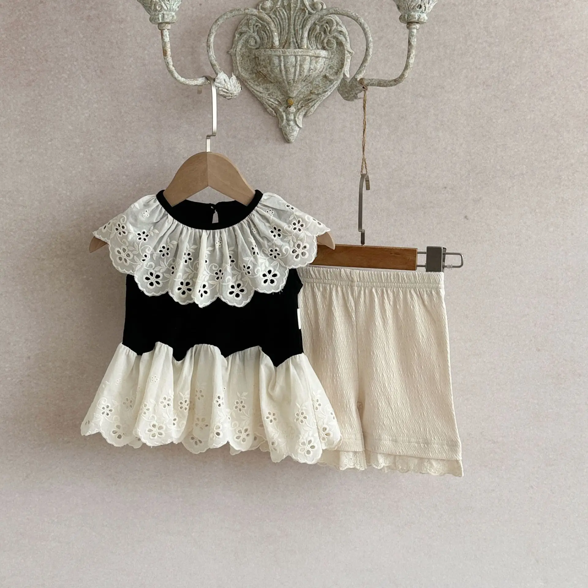 2026 Summer New Baby Girl Lace Collar Vest Two-piece Set Infant Girl Sleeveless Clothes Set Cotton Toddler Girl Outfits