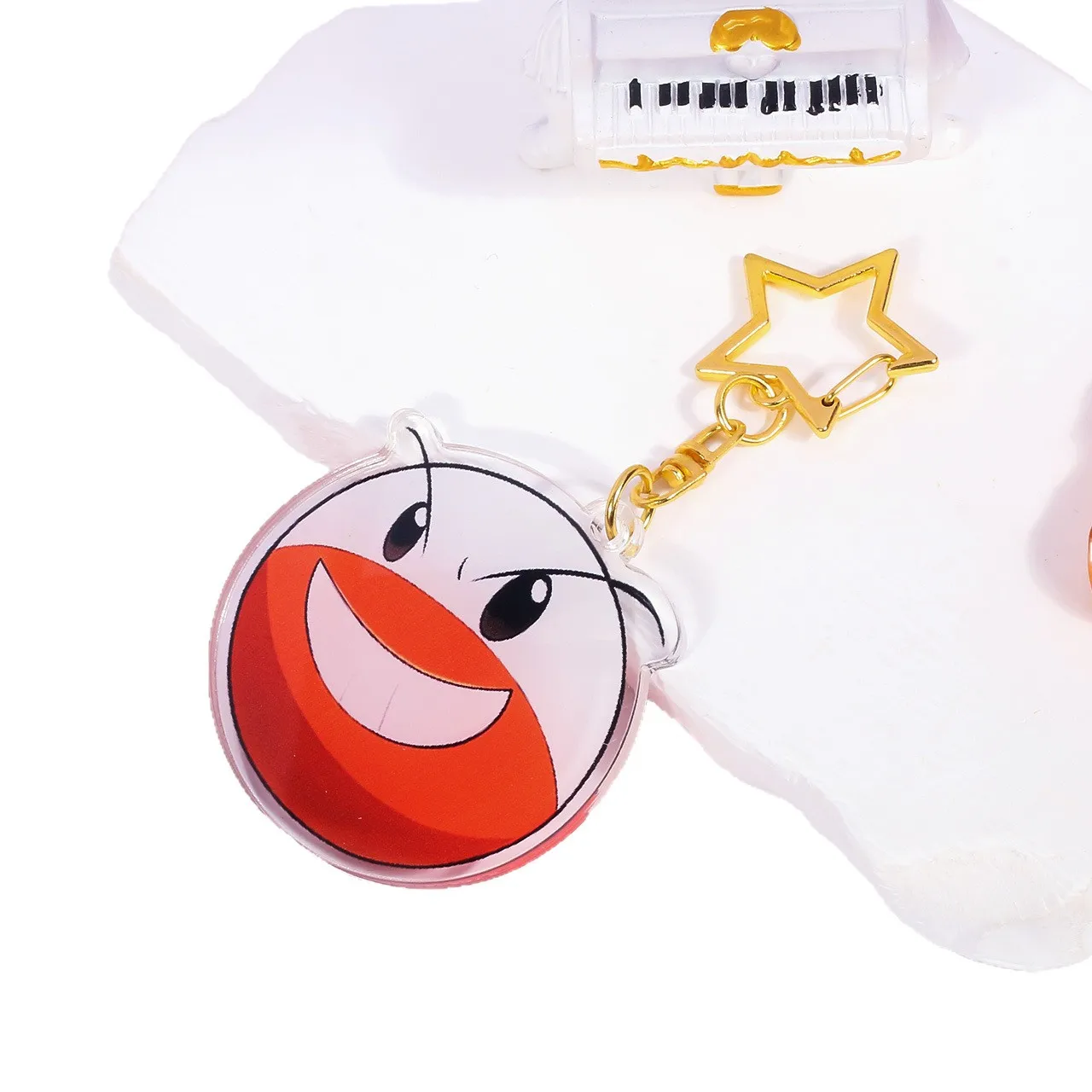 أنيمي سلسلة مفاتيح مصنوعة من الأكريليك حقيبة السيارة قلادة البوكيمون Cubone Charmander Charmeleon Charizard Flareon Vulpix Pidgeot Moltres Moltres