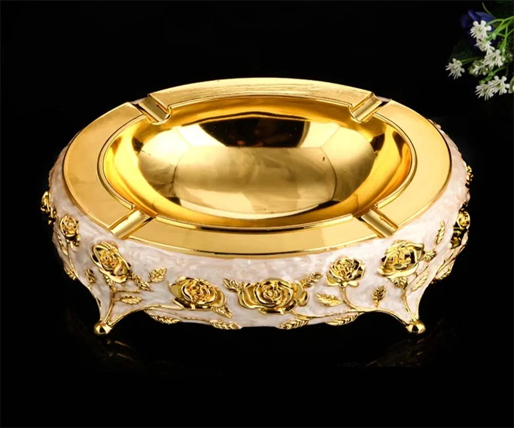 

Luxury Ash Tray Metal Smoking Ashtray Portable Cigarette Cigar Jar For Home Decoration Office Cafe Furnishing Decor