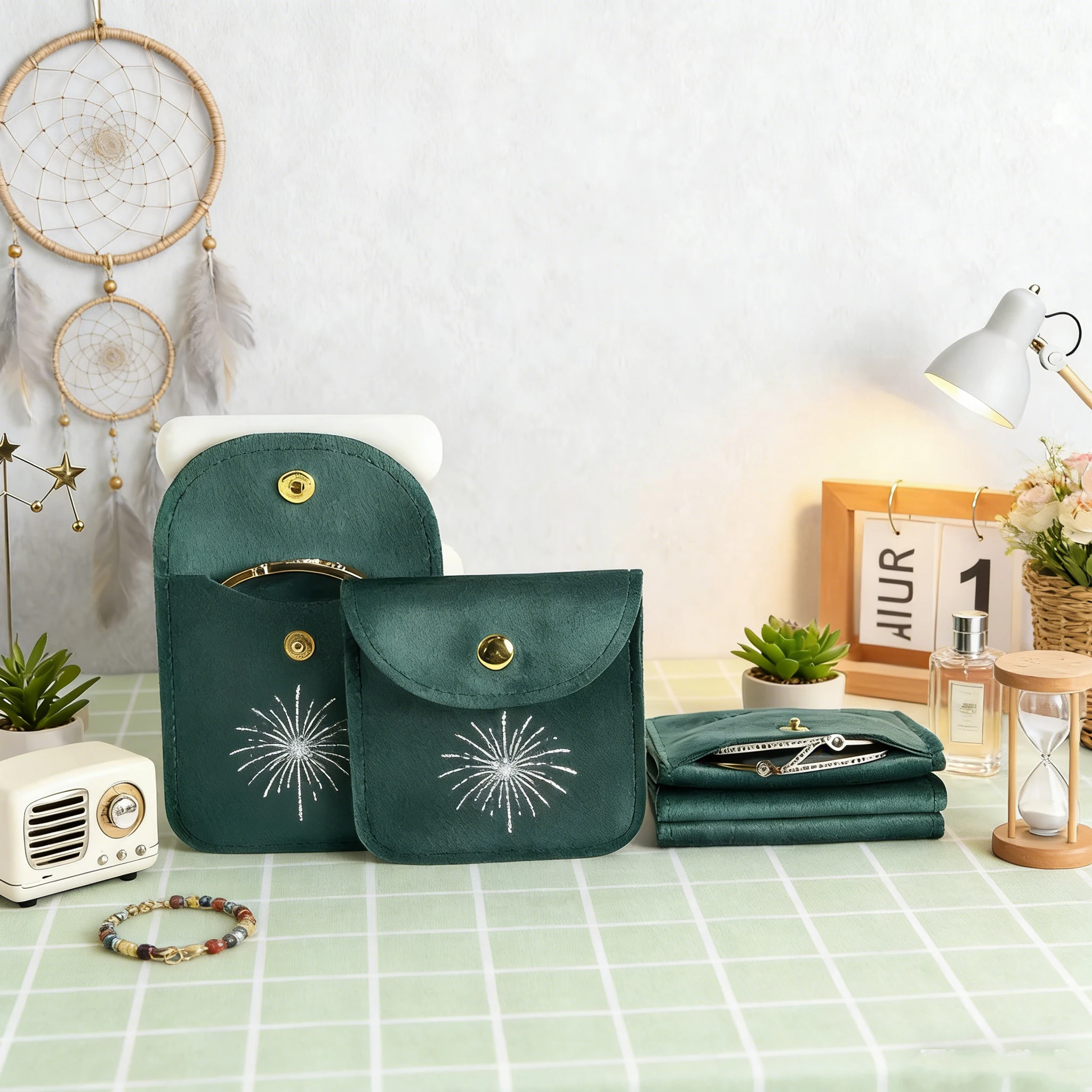 

Fashion Envelope Jewelry Snap Pouch Bag Suede Jewellery Packaging Bags Wedding Gift Velvet for Earrings Necklace Bracelet Rings