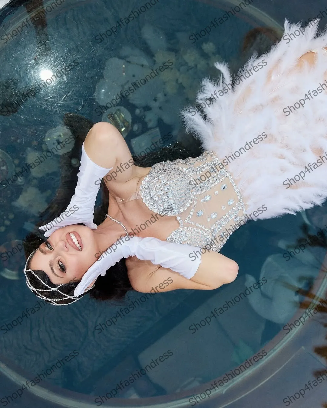 Charming Feathered Pageant Dress Sexy High Slit Lacce Sequined Long Prom Party Dresses Luxury Crystals Evening Party Gowns