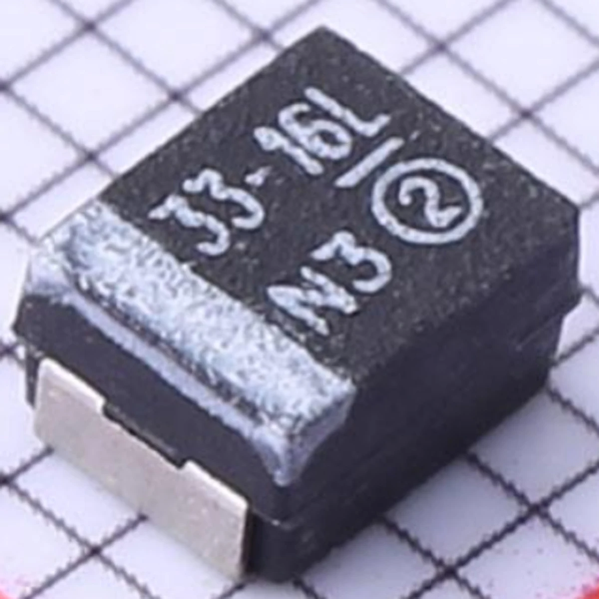 

Оригинал 10-50 шт.; Маркировка: 33-16L; Танталовый конденсатор 16 В ± 10% 33 мкФ 1,8 Ом; CASE-B-3528-21 (мм):293D336X9016B2TE3