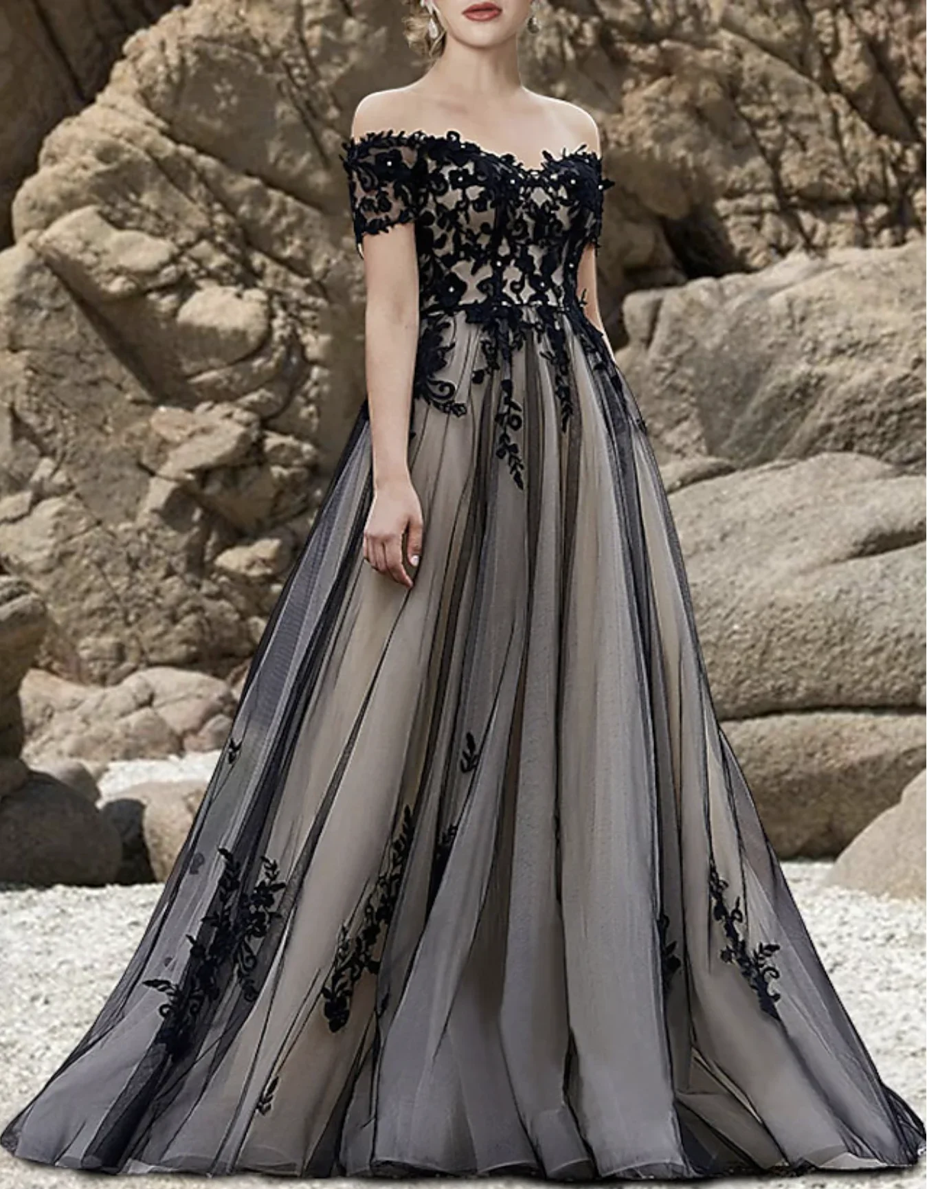 

Black Wedding Dresses Formal Fall A-Line Off Shoulder Sweep / Brush Train Lace Tulle Bridal Gowns With Bow(s) Appliques 2024