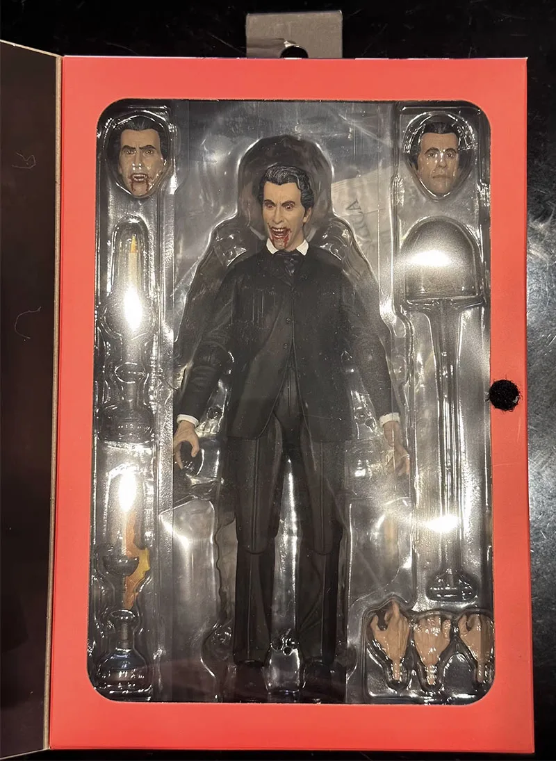 NECA 07000 figura de acción de monstruos universales 1958 Horror de Drácula figuras definitivas Anime 7 pulgadas modelo de colección juguetes originales