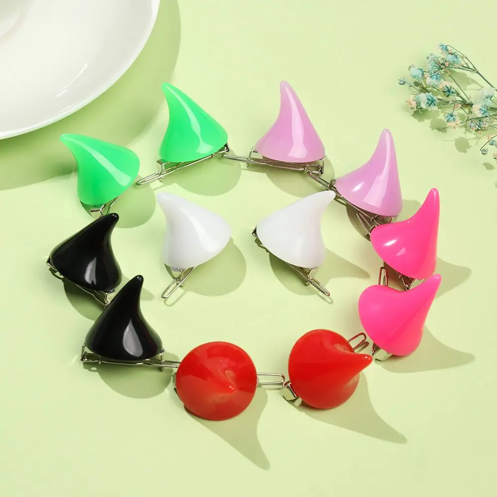 1 para małych spinek do włosów Demon OX Horn Halloween Horn Gothic Spinki do włosów Costume Pin Party Girls Women Cosplay Akcesoria do włosów