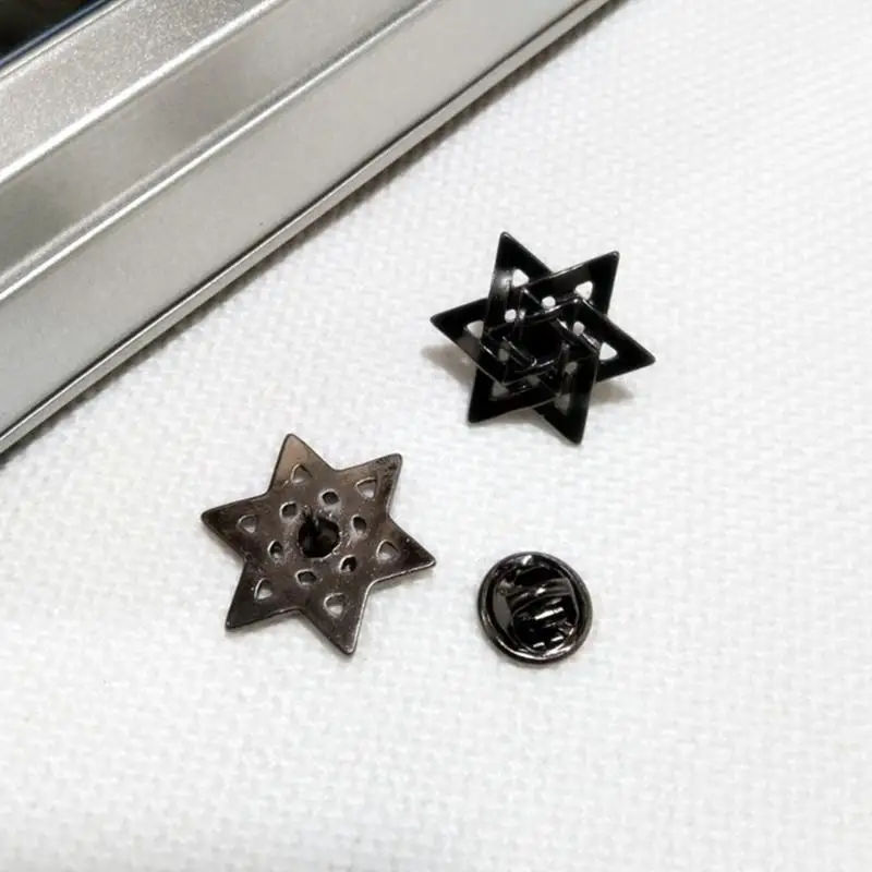 652F Retro Inspired Alloy Star Pin Secure Clasp Design Allergy Resistant Material Perfect Gift For Her Him Everyday Formal Event