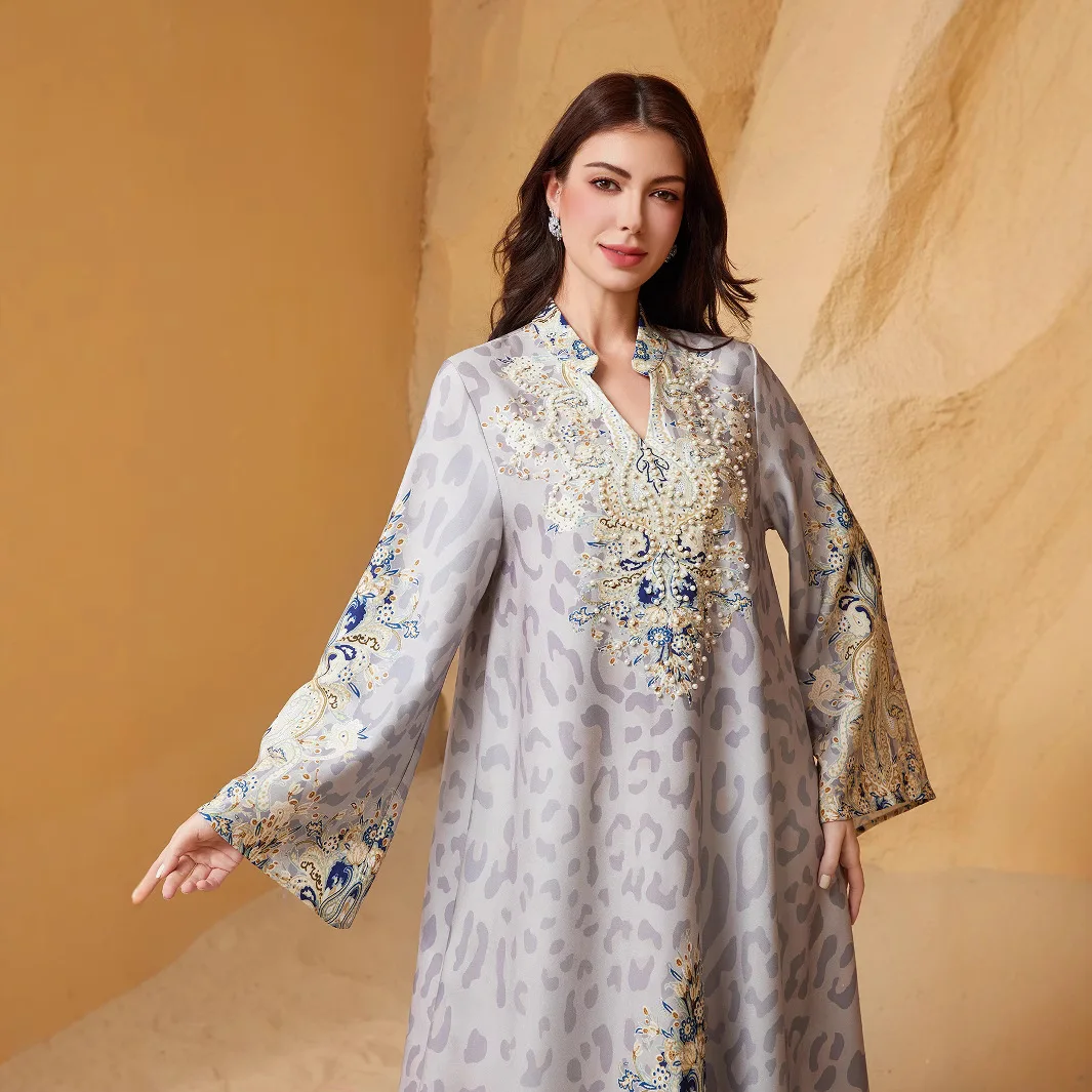 

Трансграничный Ближневосточный халат, длинное платье с леопардовым принтом, расшитое бисером, арабское мусульманское платье Абая, Абая cw01331